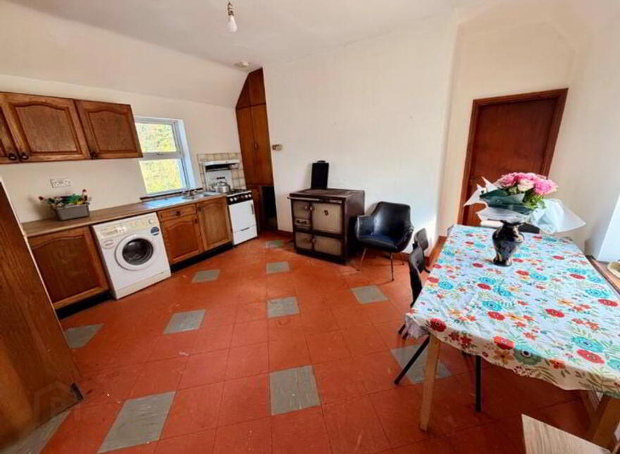 Aghavore, Carrigallen, H12KW82