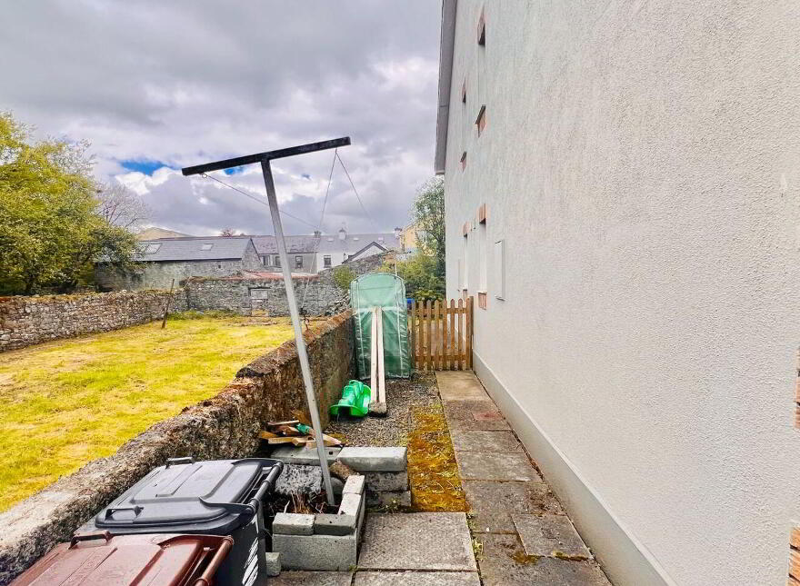 14 Bridge Court, Bridge Street, Ballinasloe, H53TE29