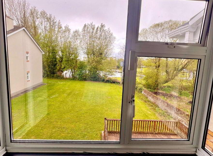 14 Bridge Court, Bridge Street, Ballinasloe, H53TE29