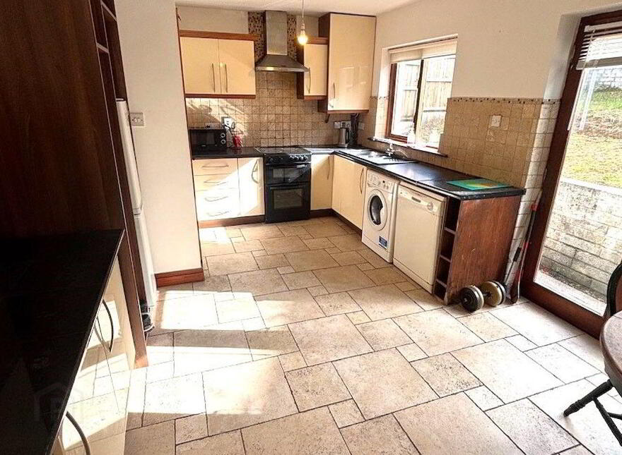 26 Glenview Park, The Glen, Dillons Cross, T23K7W9