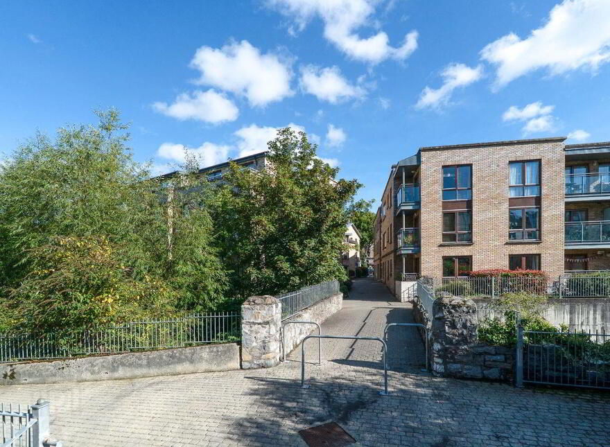 Apt 220 The Island, Block, H Chapelizod, Chapelizod, D20D911