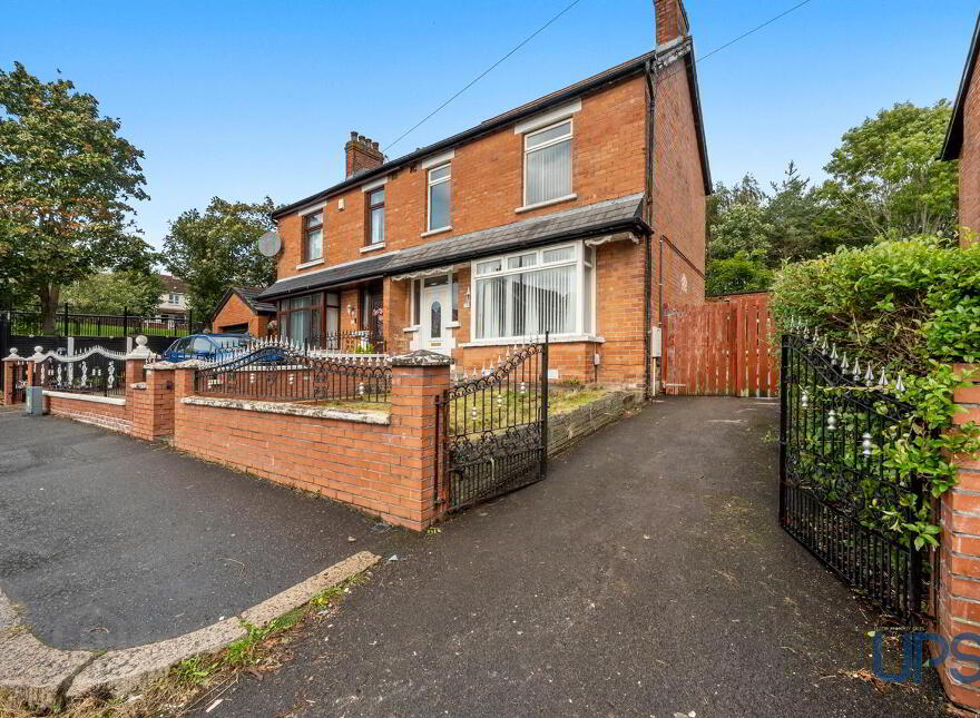 25 Norfolk Gardens, Glen Road, Belfast, BT11 8DD