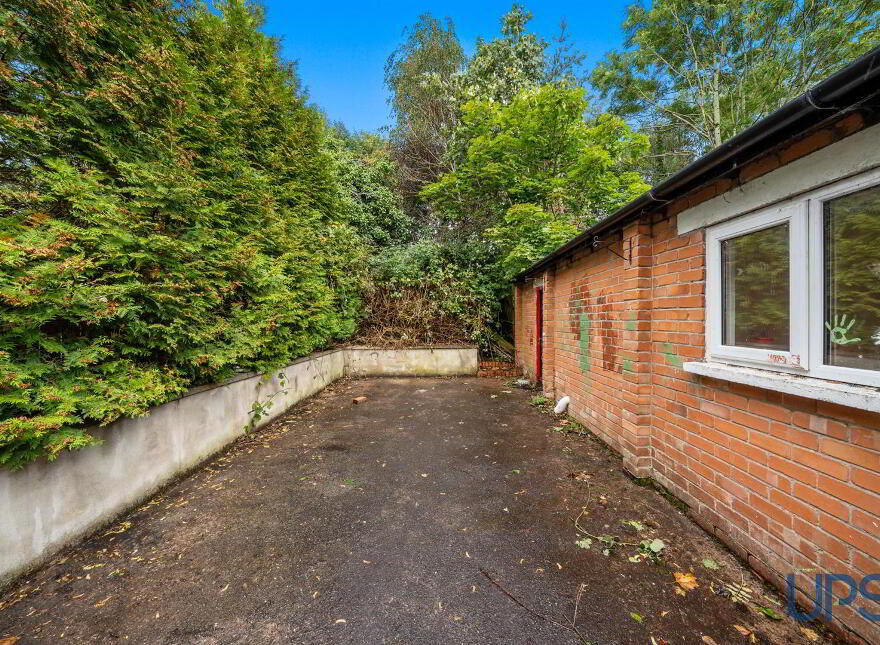 25 Norfolk Gardens, Glen Road, Belfast, BT11 8DD