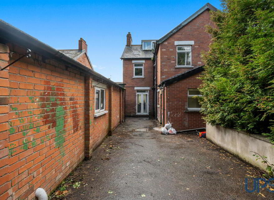 25 Norfolk Gardens, Glen Road, Belfast, BT11 8DD