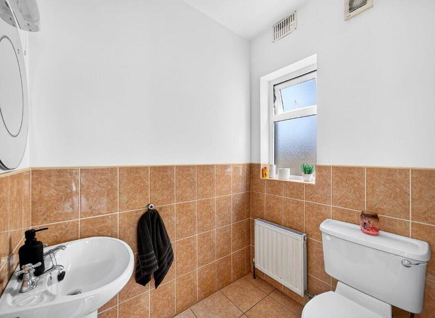 11 Holly Park, Leitrim, N41CP57