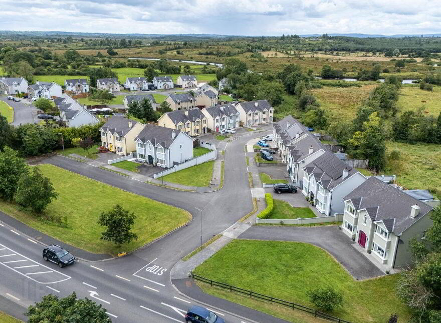 11 Holly Park, Leitrim, N41CP57
