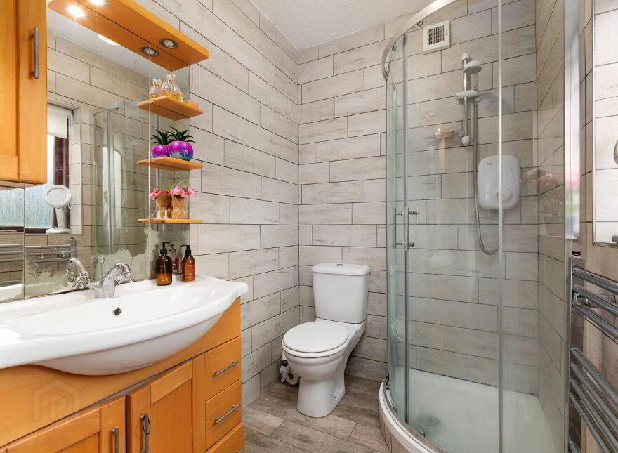 24 Rathlyon Park, Ballycullen, Ballycullen, D24RR8W