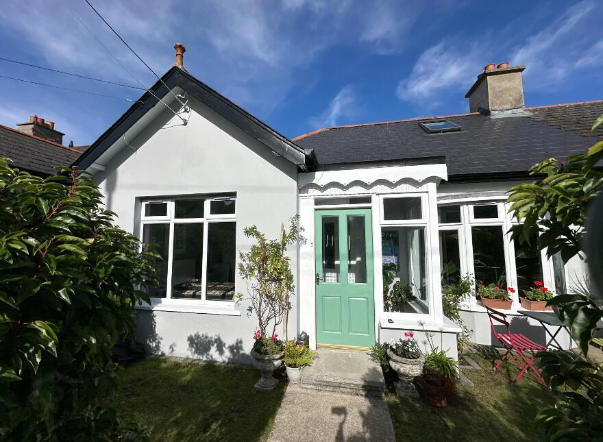 8 Donard Place, Newcastle, BT33 0AJ