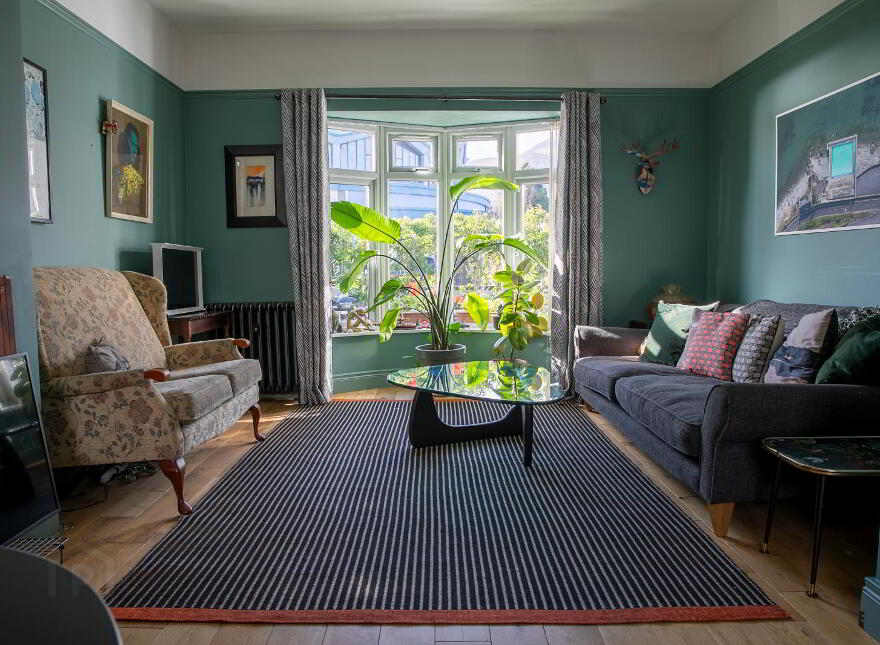 8 Donard Place, Newcastle, BT33 0AJ