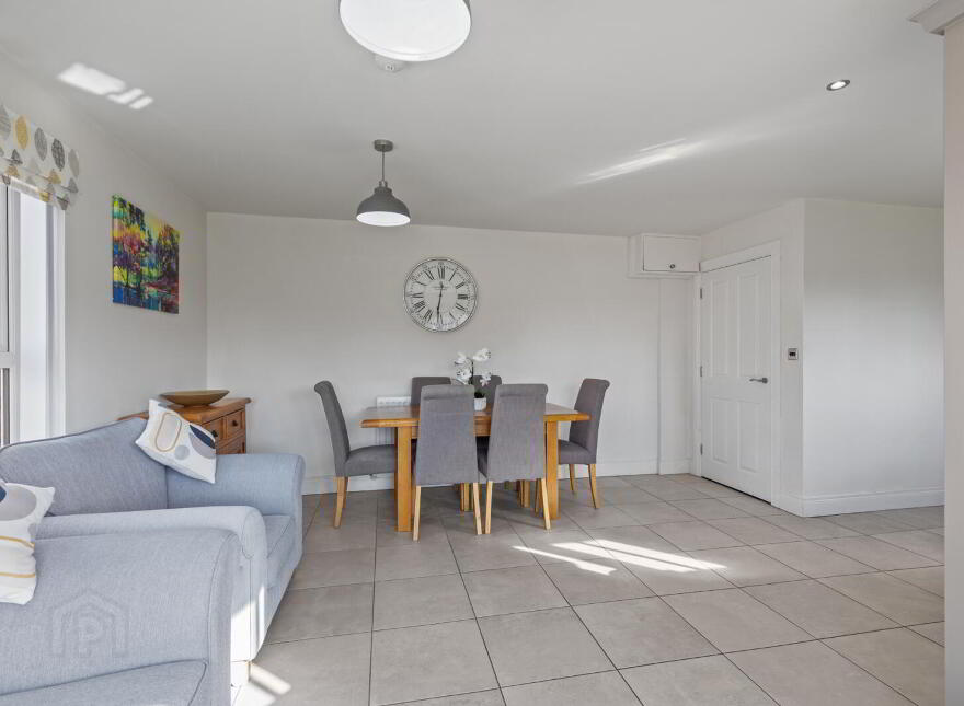 16 River Hill Park, Newtownards, BT23 7FJ