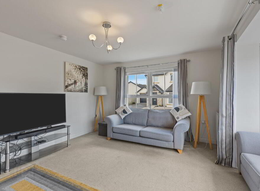 16 River Hill Park, Newtownards, BT23 7FJ