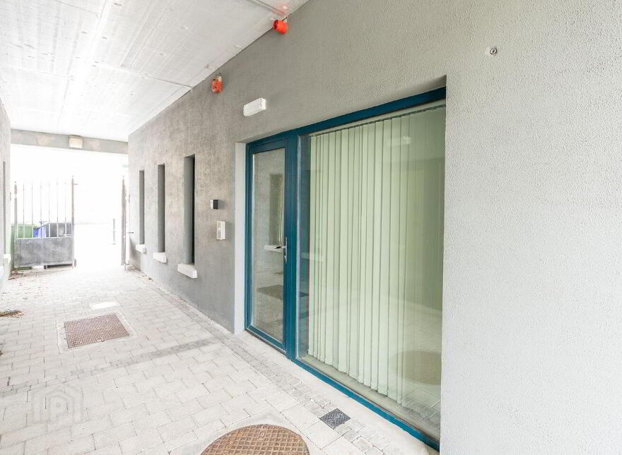 Office Units, Goff Street, Roscommon Town, F42W928