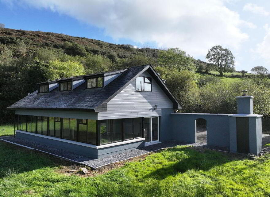 The Lake House, Shandrum Beg, Bantry, P75PW74