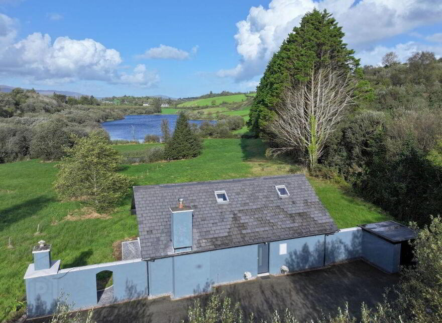 The Lake House, Shandrum Beg, Bantry, P75PW74