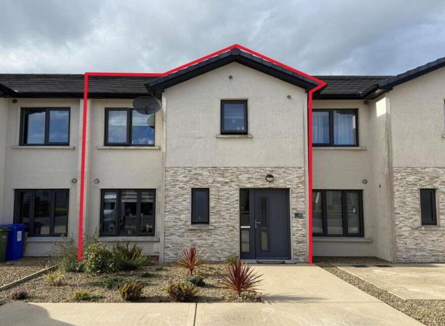 28 Meadow Avenue, Whitebrook, Whiterock, Y35R99C