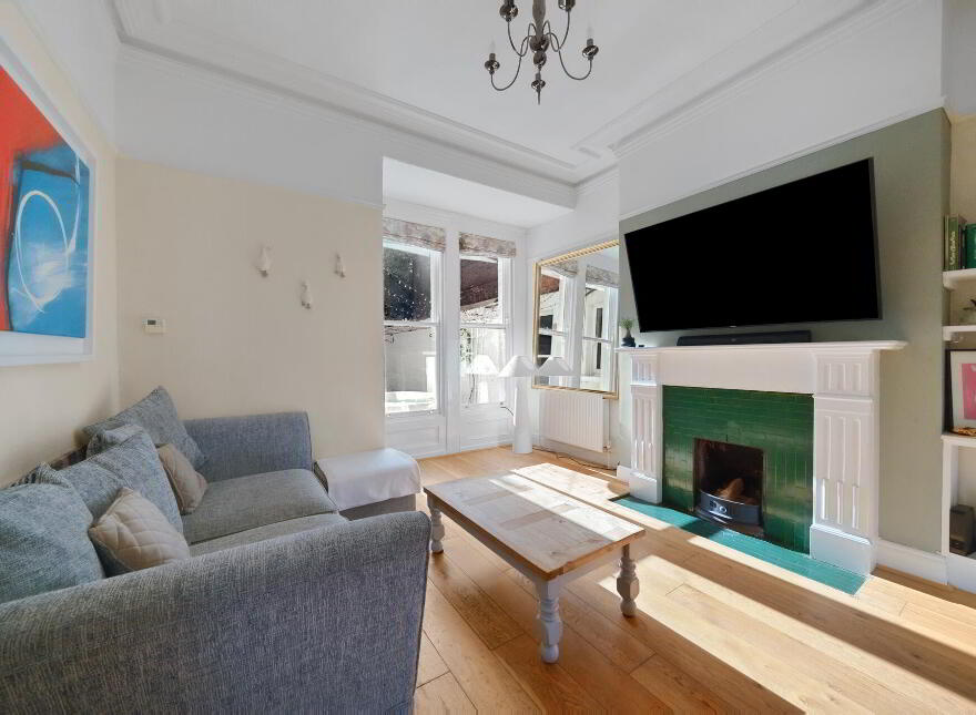 48 Wellington Park, Malone Road, Belfast, BT9 6DP