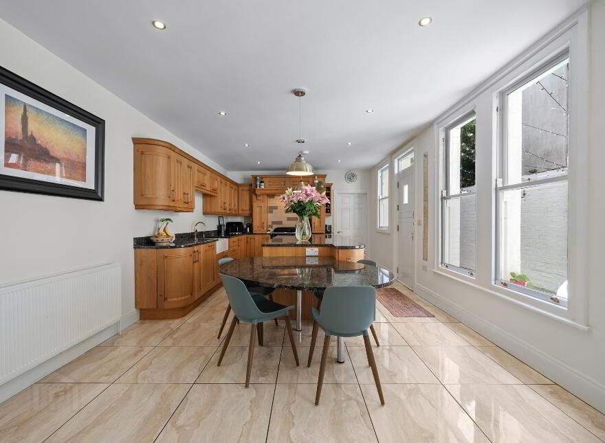 48 Wellington Park, Malone Road, Belfast, BT9 6DP
