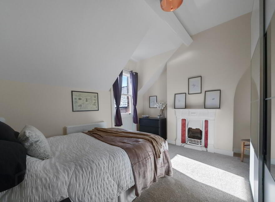 48 Wellington Park, Malone Road, Belfast, BT9 6DP