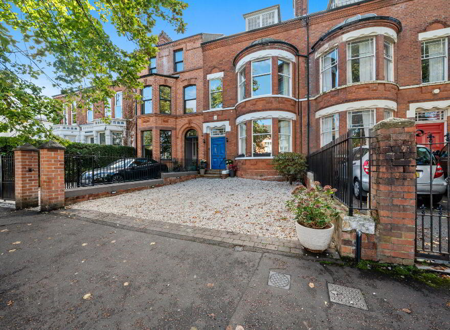 48 Wellington Park, Malone Road, Belfast, BT9 6DP