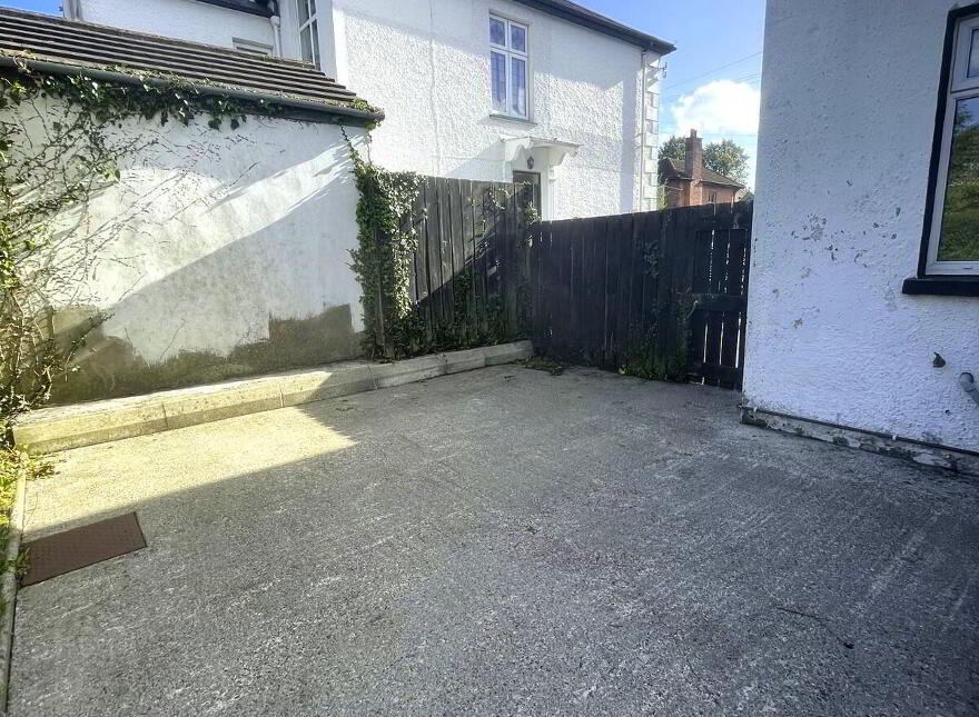 51 Marlborough Park Central, Belfast, BT9 6HP