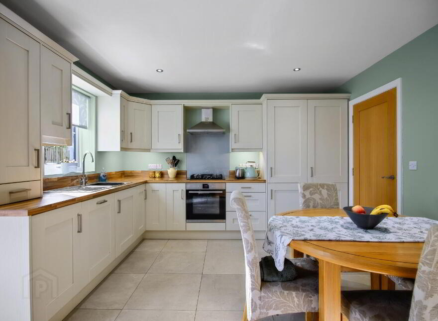 84 Railway Street, Railway Manor, Comber, Newtownards, BT23 5HQ