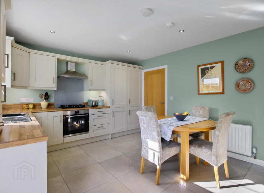 84 Railway Street, Railway Manor, Comber, Newtownards, BT23 5HQ
