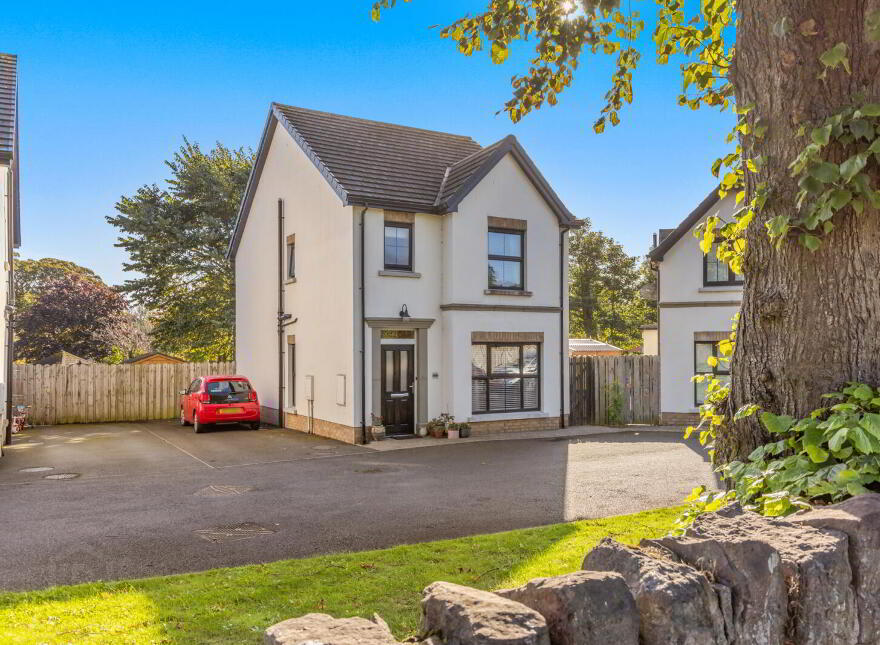 84 Railway Street, Railway Manor, Comber, Newtownards, BT23 5HQ