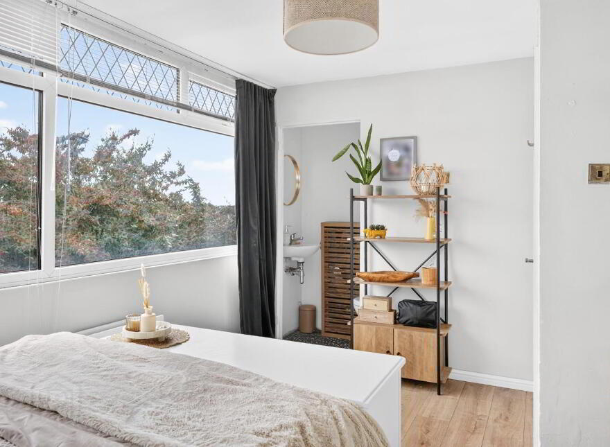 36 Robinson Way, Bangor, BT19 6NR