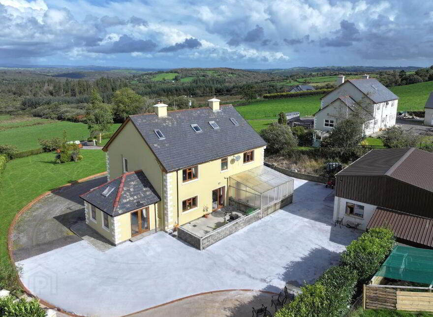Derryleigh, Inchigeelagh, Macroom, P12E672