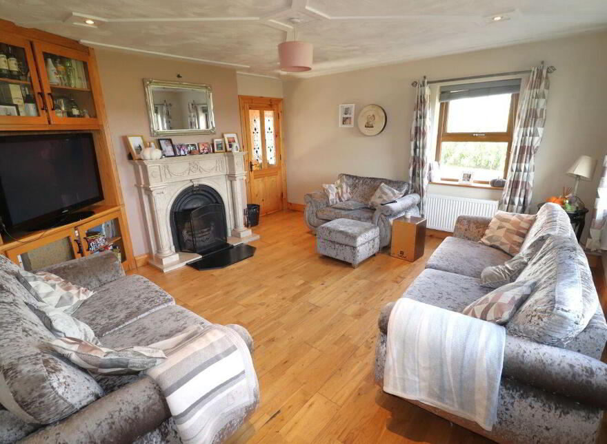 Derryleigh, Inchigeelagh, Macroom, P12E672