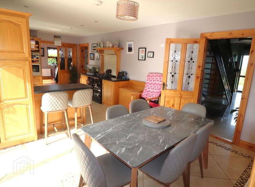 Derryleigh, Inchigeelagh, Macroom, P12E672
