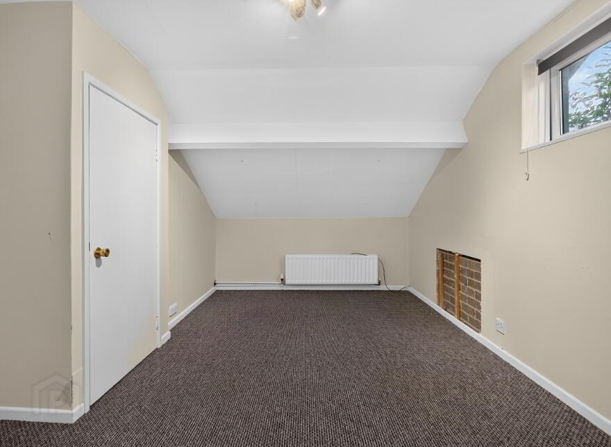 15 Shandon Park, Ballymena, BT42 2ED