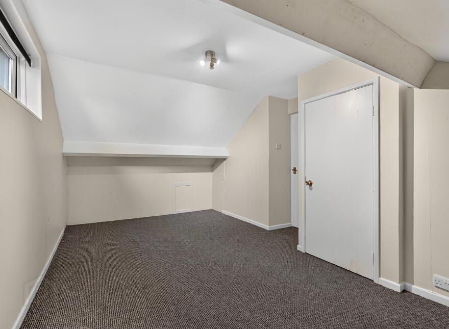 15 Shandon Park, Ballymena, BT42 2ED