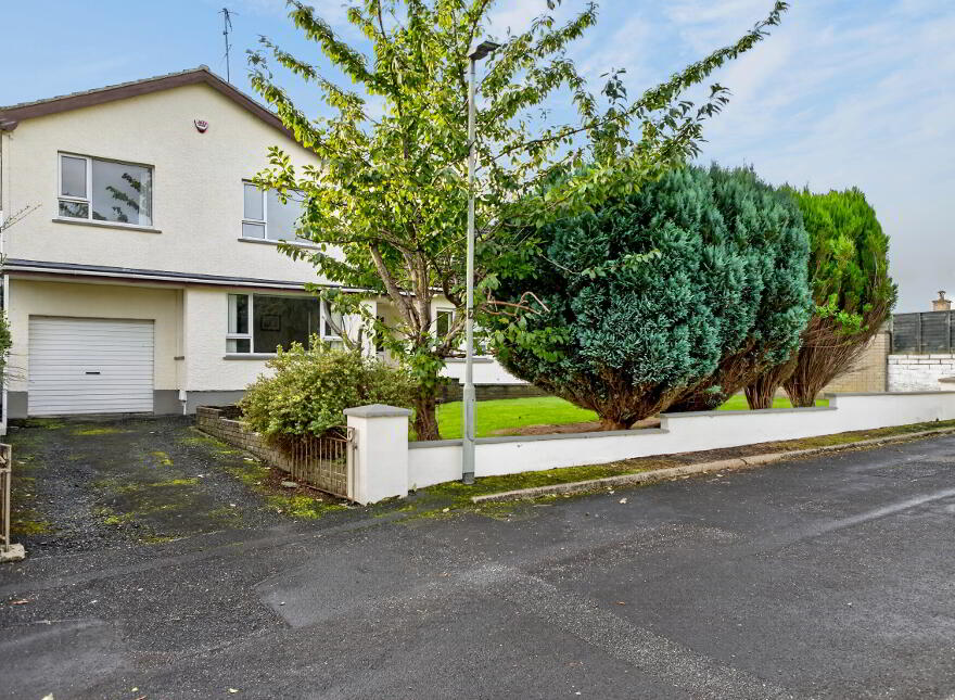 15 Shandon Park, Ballymena, BT42 2ED