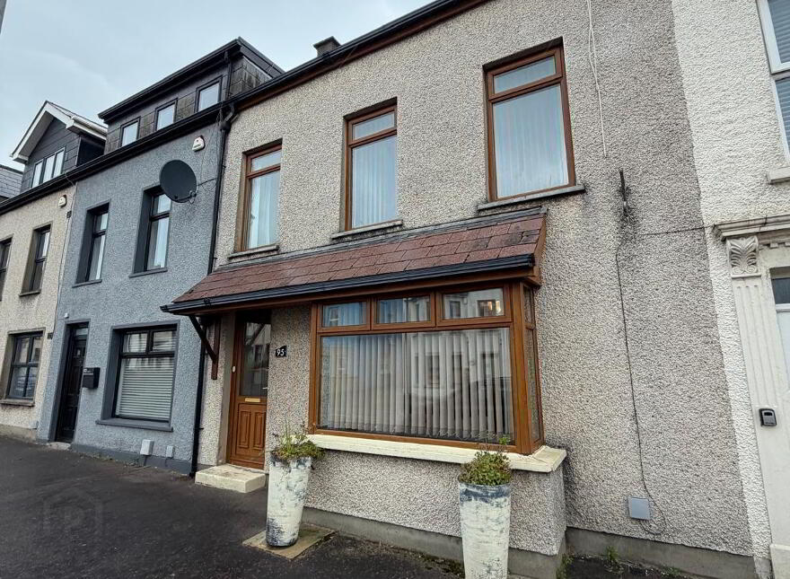 95 Causeway Street, Portrush, BT56 8AE