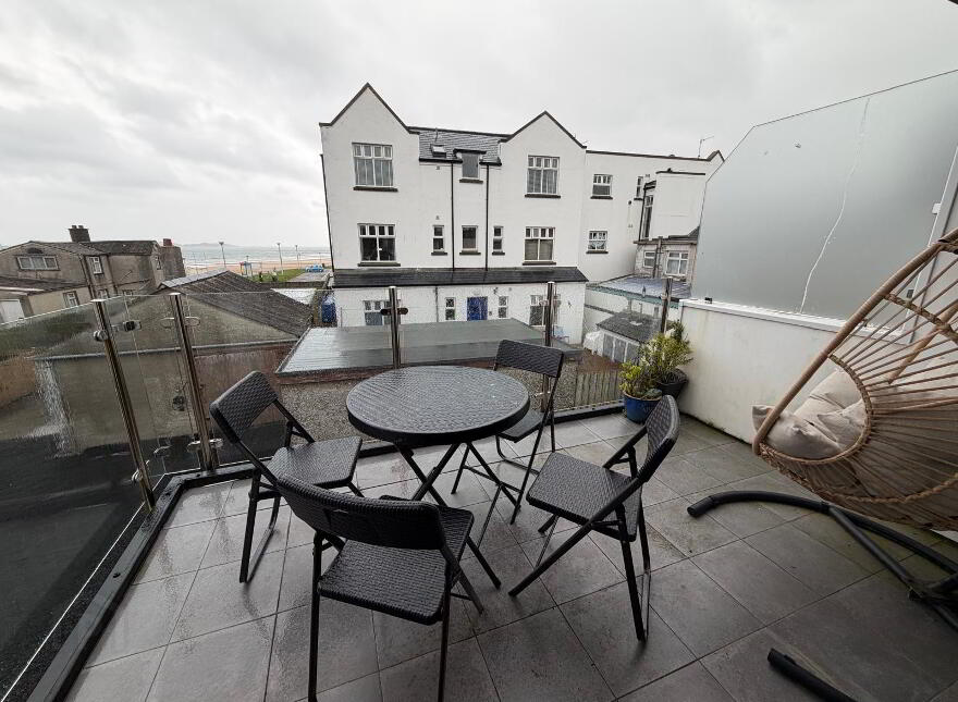 95 Causeway Street, Portrush, BT56 8AE