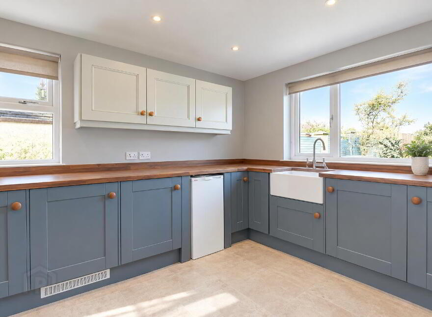 16 Manse Road, Kircubbin, Newtownards, BT22 1DR