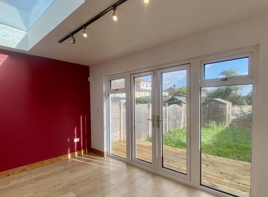 5 Wallace Road, Walkinstown, D12P2P4