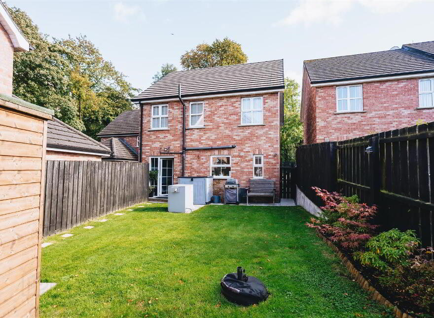 184 Bush Manor, Antrim, BT41 2UQ