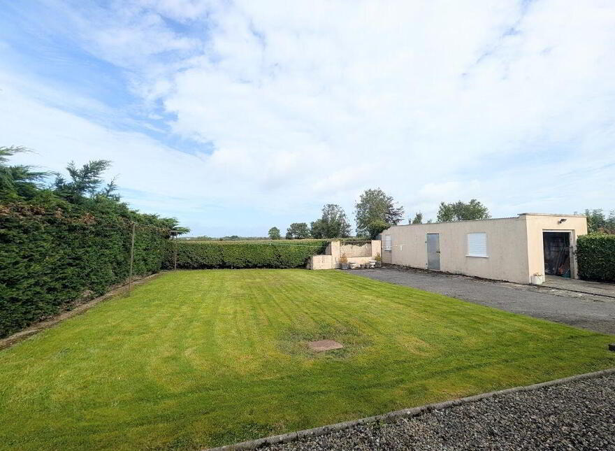 Ballyhaden, Borrisokane, E45C560