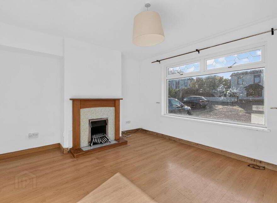 3 Brookview, Bangor, BT19 7YP