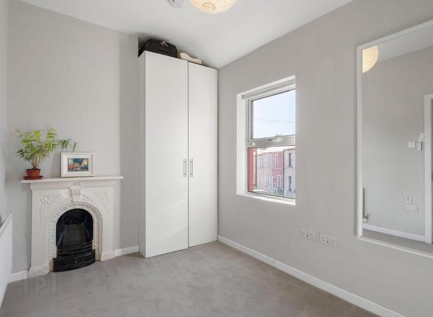 23 Saint Michaels Terrace, Blackpitts, Dublin 8, D08R8Y9