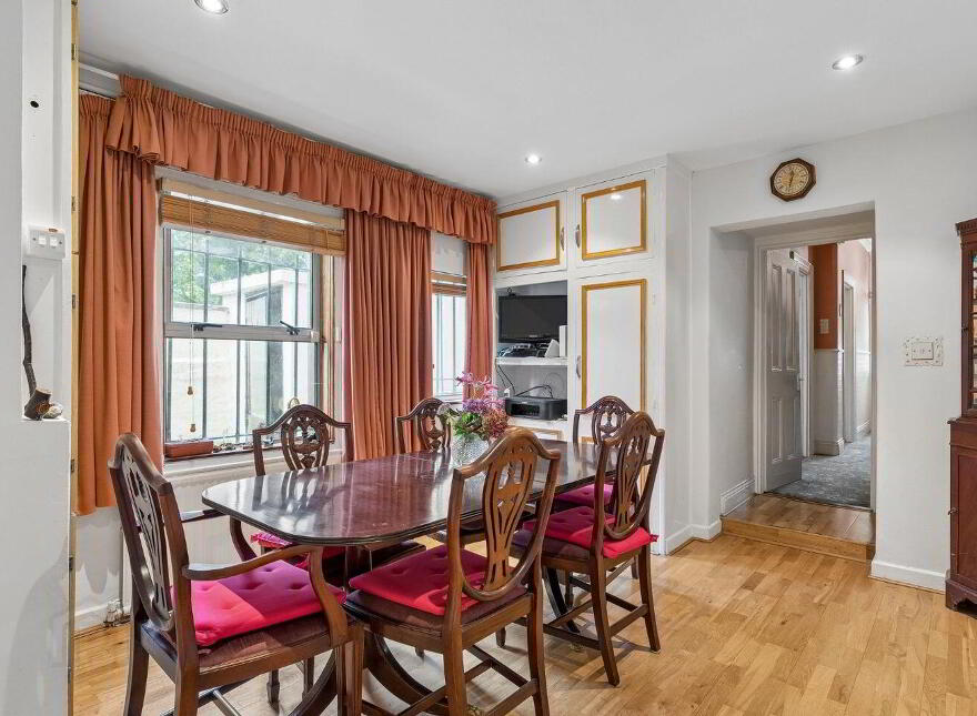6 Saint Annes Road South, South Circular Road, South Circular Road, D08F6A2