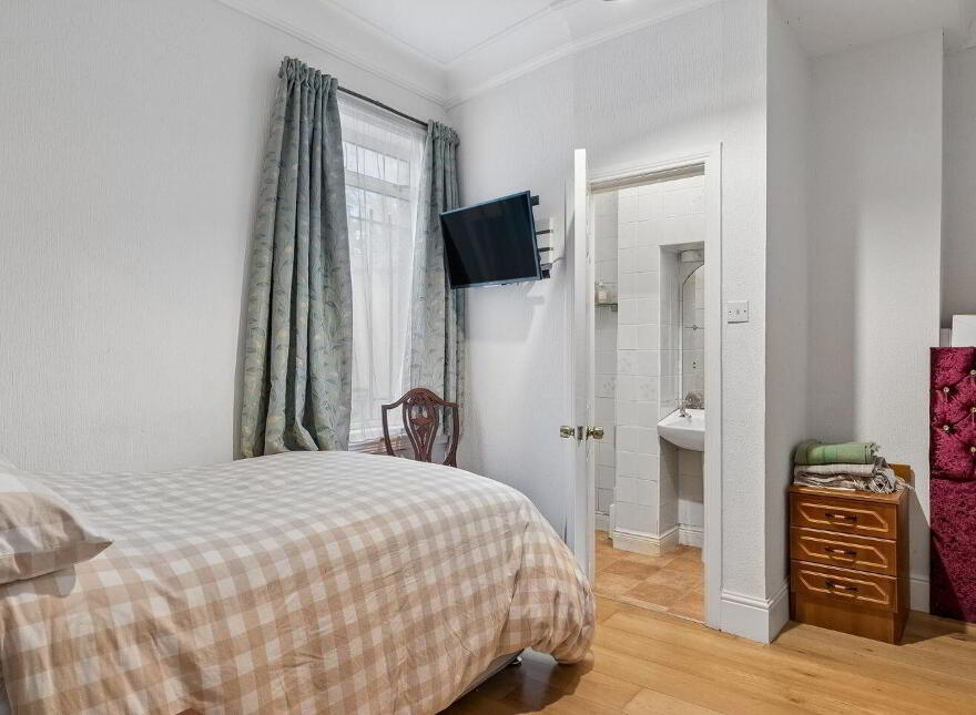 6 Saint Annes Road South, South Circular Road, South Circular Road, D08F6A2