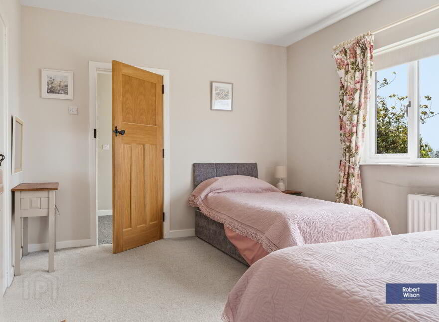 7 Crewe Road, Ballinderry Upper, Lisburn, BT28 2PL