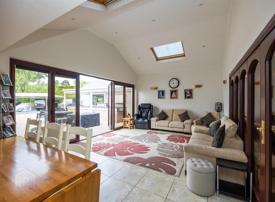 126 Old Belfast Road, Ballynahinch, BT24 8UY