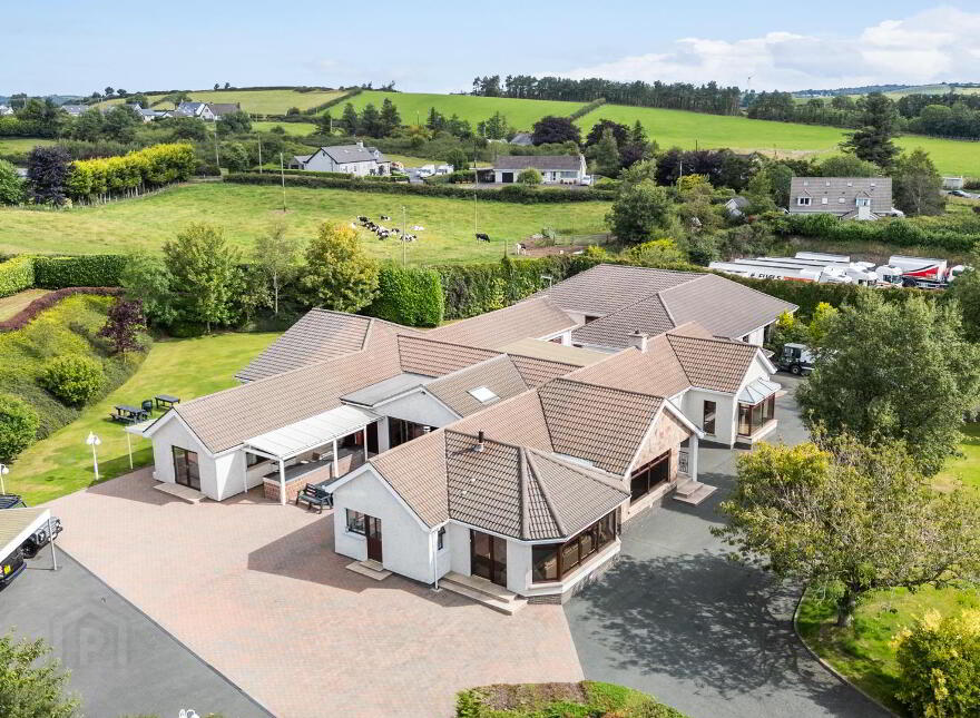 126 Old Belfast Road, Ballynahinch, BT24 8UY