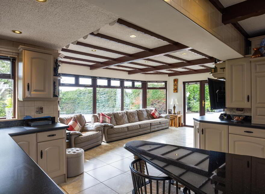 126 Old Belfast Road, Ballynahinch, BT24 8UY