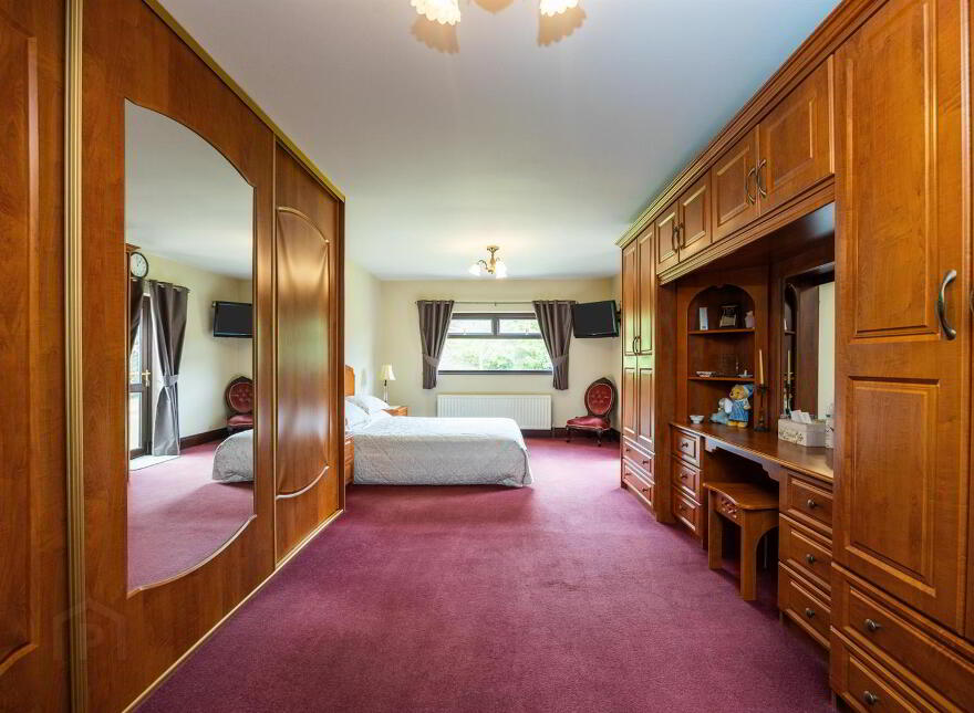 126 Old Belfast Road, Ballynahinch, BT24 8UY