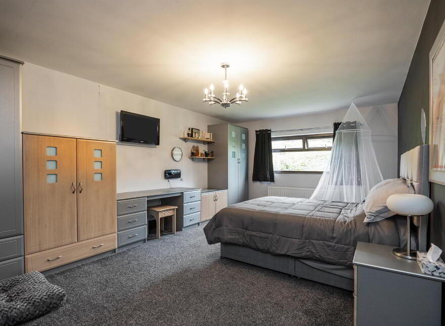126 Old Belfast Road, Ballynahinch, BT24 8UY